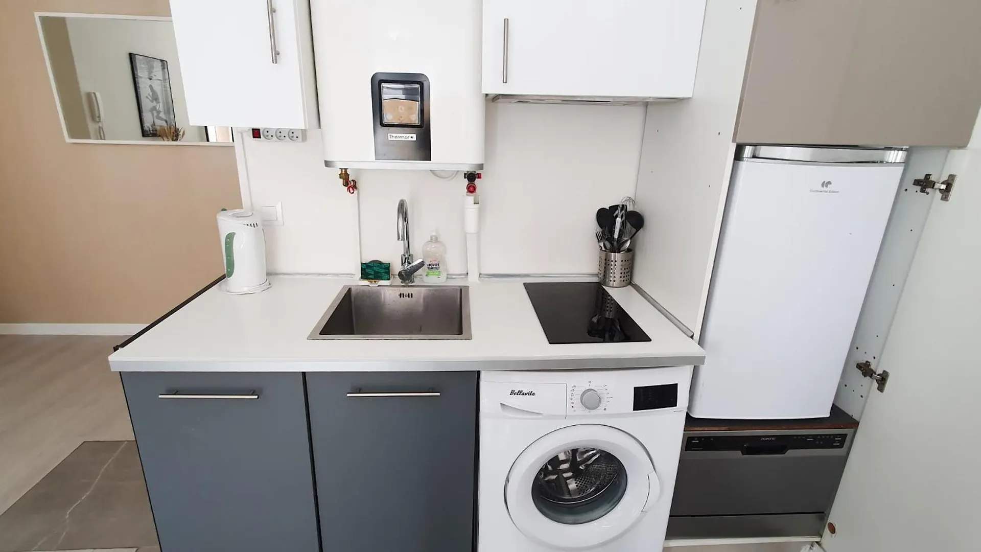 ניס Cozy Apartment Near The Sea 0*,  צרפת